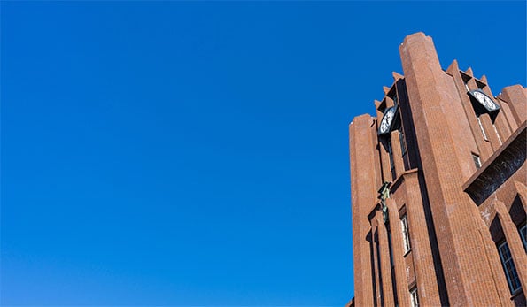 Universitätsgebäude_Backstein